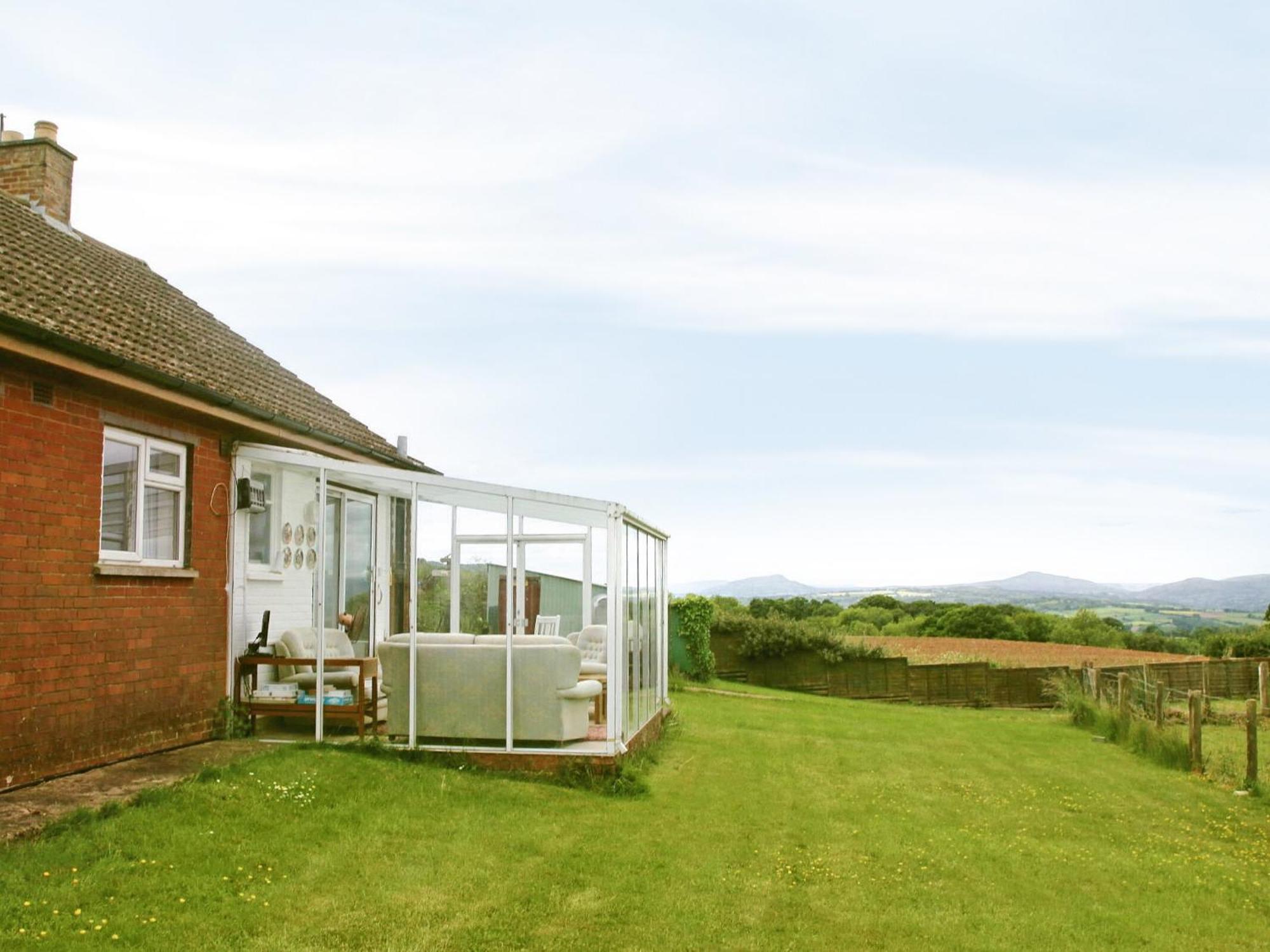 Merryview Bungalow Orcop Exteriör bild